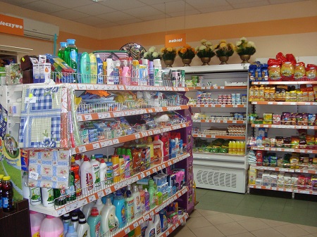 Sklep spożywczo-przemysłowy 9